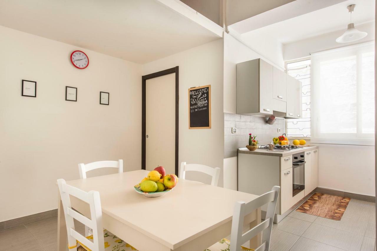 De Valois Apartment *